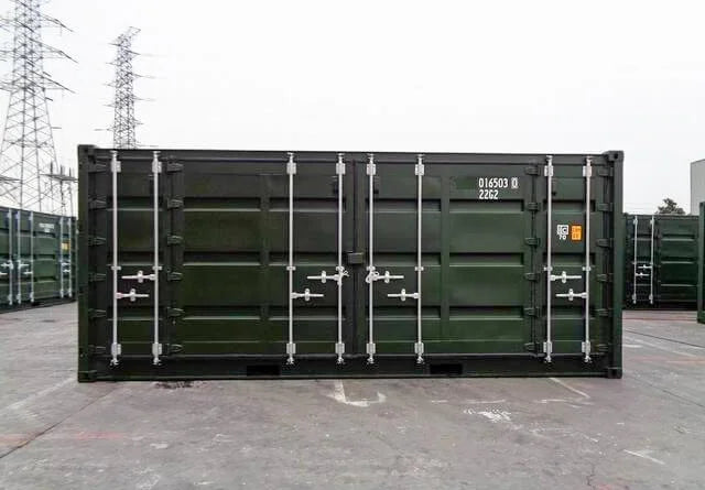 20ft zeecontainer met open zijkanten – Donkergroen