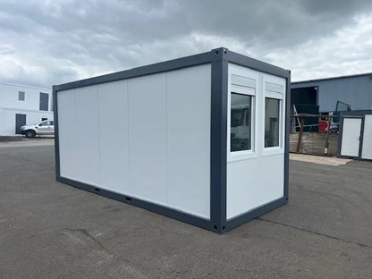 Mobiel kantoor met panoramische ramen