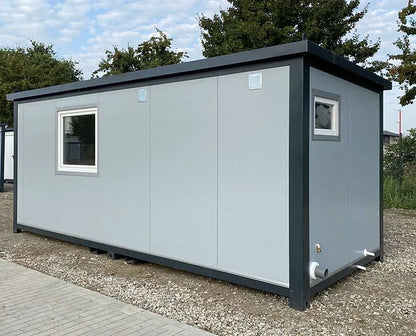 Container 6×2,40m + toilet, douche en keuken