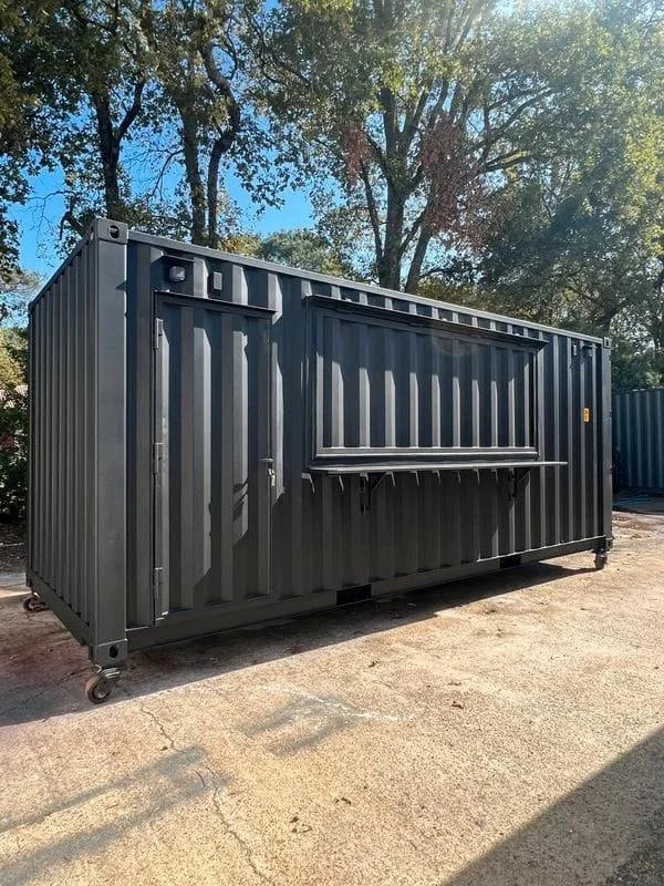 Geïsoleerde container met serviceluiken