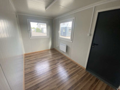 Gebruiksklare kantoorcontainer van 4x2,20 m