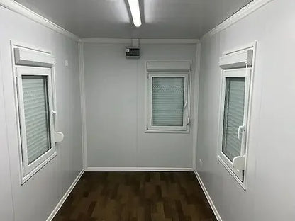 Kantoorcontainer met badkamer en opbergruimte